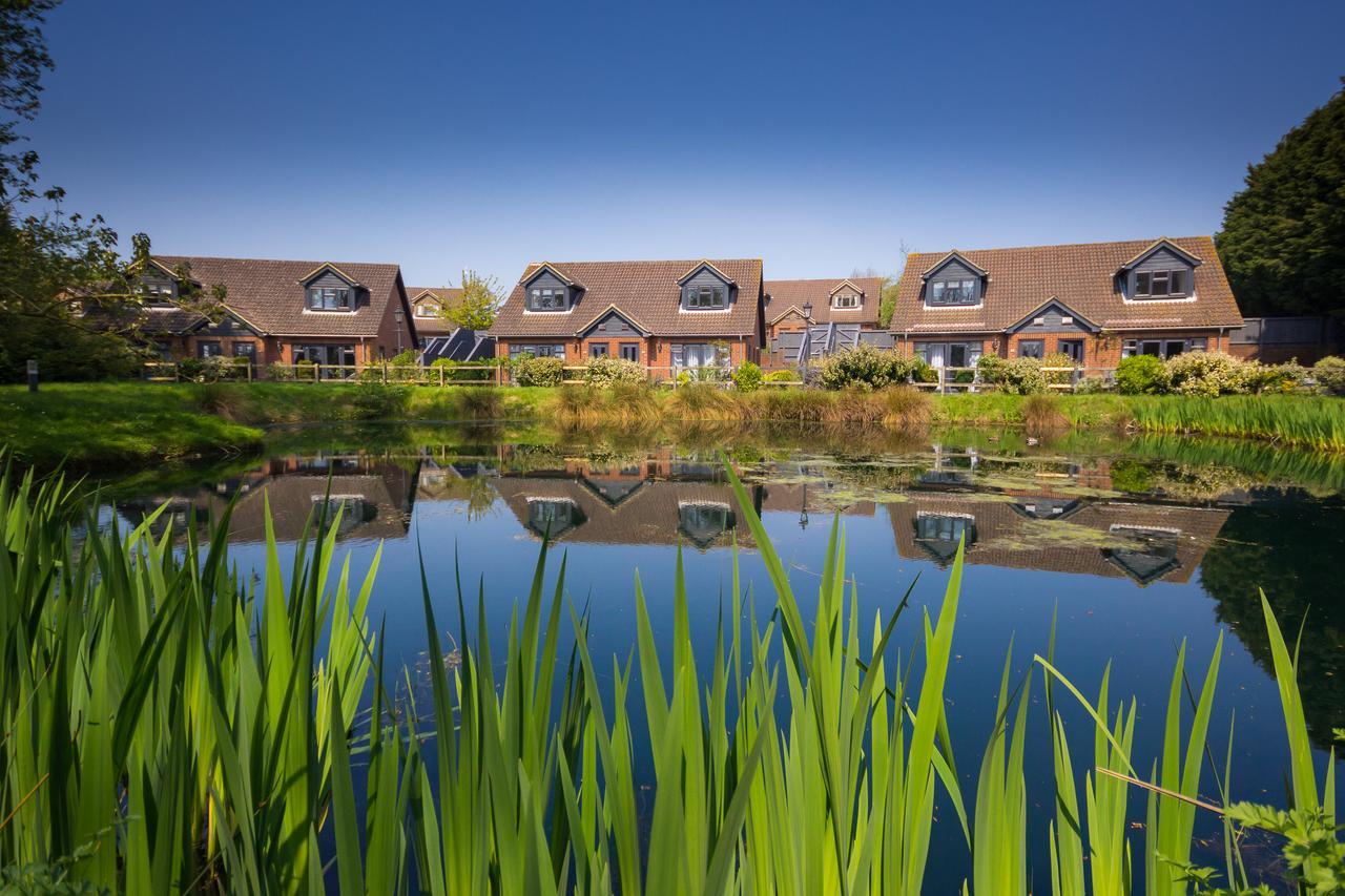 The Lakes Rookley Zewnętrze zdjęcie The new houses at the heart of the village